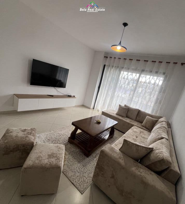 Tirane, jepet me qera apartament 2+1 Kati 2, 90 m² 500 € (Rruga Loni Ligori)