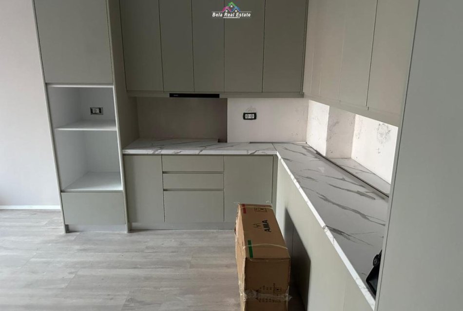 Tirane, jepet me qera apartament 1+1 Kati 4, 77 m² 650 € (dritan hoxha)