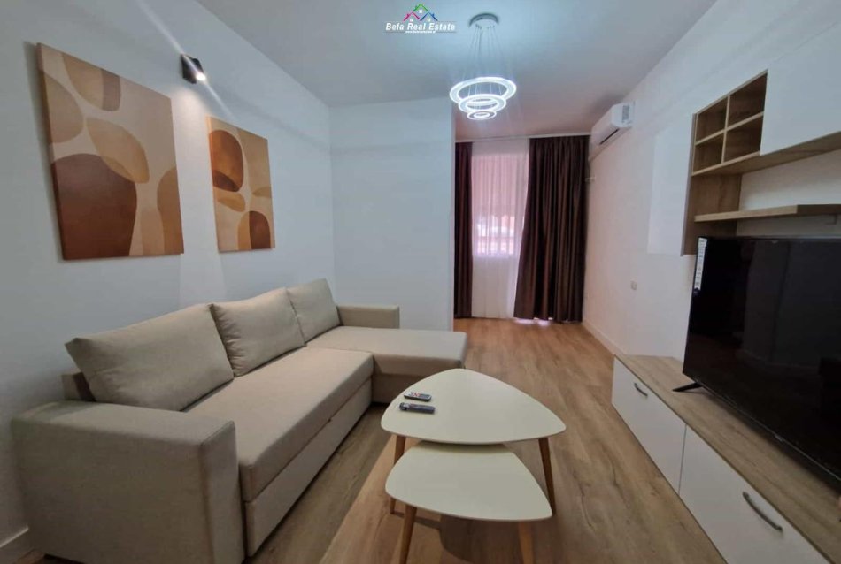Tirane, jepet me qera apartament 1+1 Kati 5, 70 m² 1.039 € (islam alla)