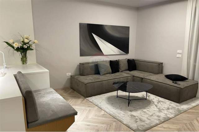 Tirane, jepet me qera apartament 1+1+BLK Kati 7, 70 m² 600 Euro (Kompleksi Delijorgji)