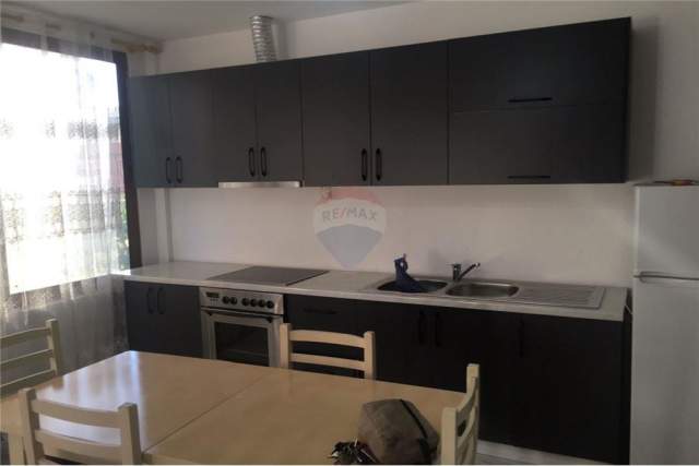 Tirane, jepet me qera apartament 1+1+BLK Kati 5, 75 m² 30.000 Leke (Astir)