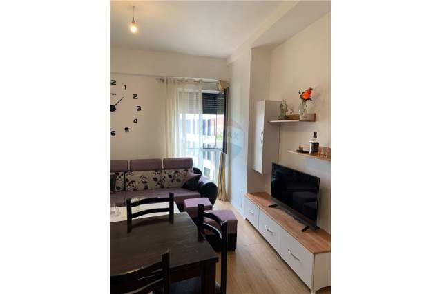 Tirane, jepet me qera apartament 1+1+BLK Kati 7, 65 m² 400 Euro (NDRE MJEDA)
