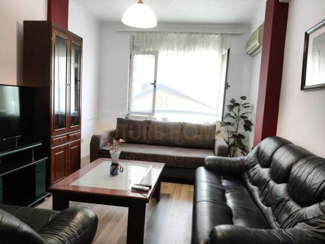 Tirane, jepet me qera apartament 1+1+BLK Kati 3, 60 m² 430 Euro (Myslym Shyri)