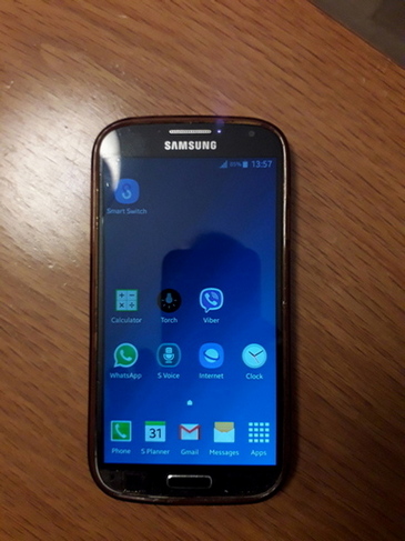 Tirane, 3 Smartphone Galaxy S4 12.000 Leke