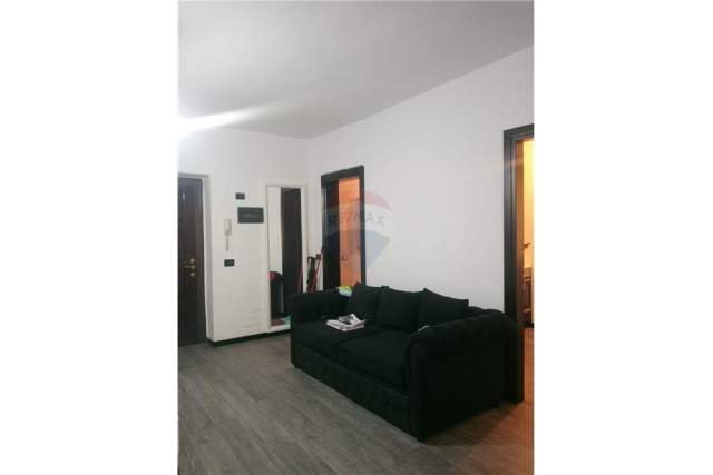 Tirane, shitet apartament 1+1 Kati 2, 43 m² 93.000 Euro (Pazari i Ri)
