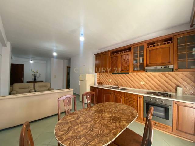 Tirane, shitet apartament 2+1 Kati 1, 95 m² 135.000 Euro (Rruga Riza Cerova,Tirane)