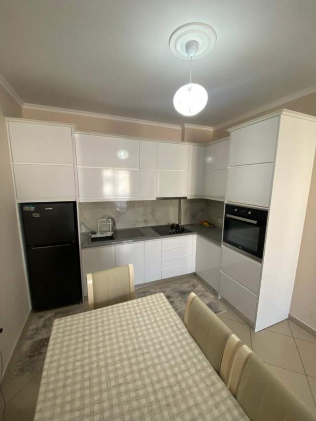 Tirane, shitet apartament 2+1+BLK Kati 7, 98 m² 89.000 Euro (9, Piazza Scanderbeg, Cham Market, Njësia Bashkia)