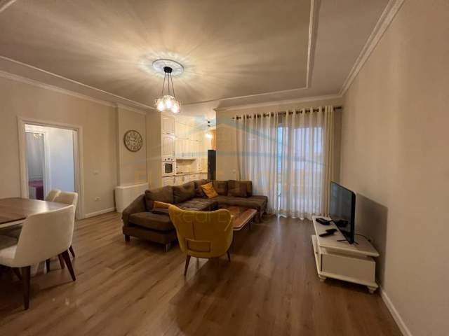 Tirane, shitet apartament 2+1+A+BLK Kati 2, 105 m² 200.000 Euro (Rruga Hamdi Garunja)