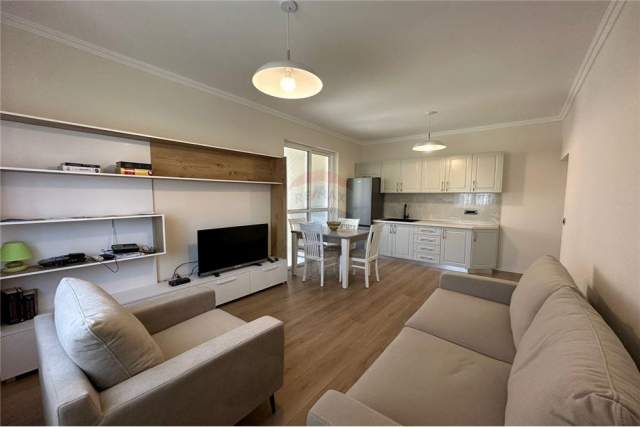 Tirane, shitet apartament 1+1 55 m² 99.000 Euro (rruga barrikadave)
