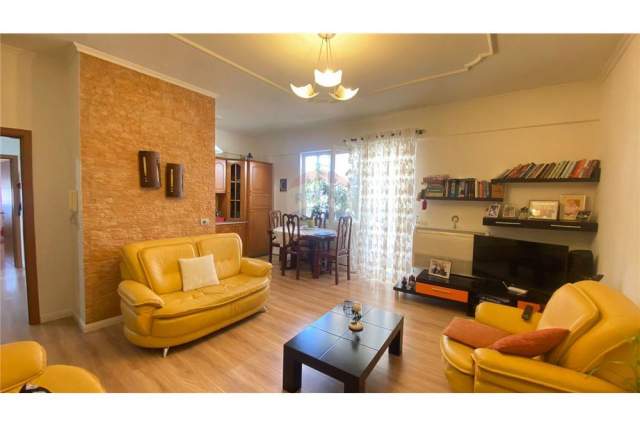 Tirane, shitet apartament 2+1+BLK Kati 6, 93 m² 198.000 Euro (Rr. Kavajes)