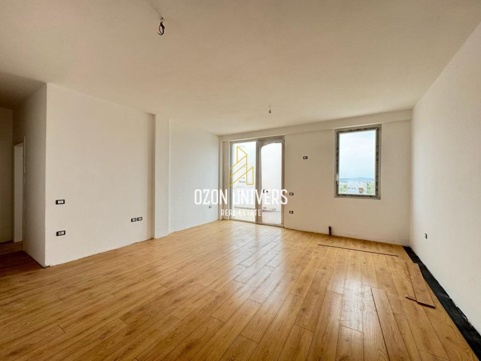 Tirane, shitet apartament 2+1+Ballkon Kati 4, 115 m² 158.745 € (Komplesi Tudas , Astir)