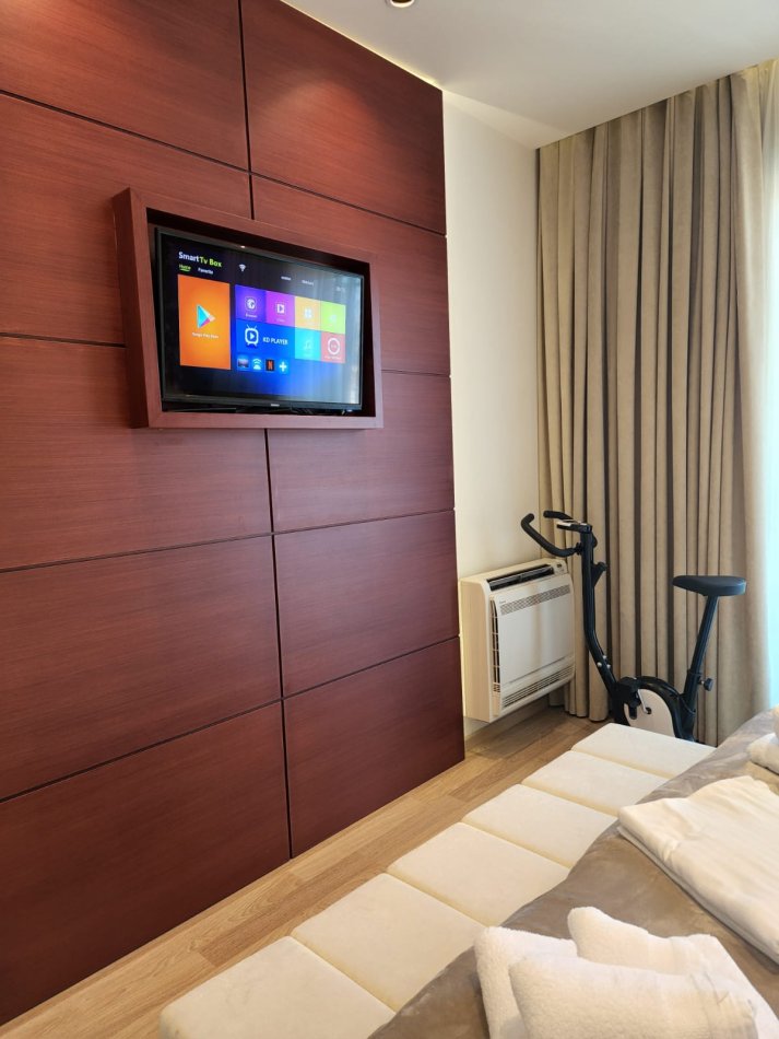 Tirane, jepet me qera apartament 2+1 Kati 19, 115 m² 1.600 € (Ambasador 3)