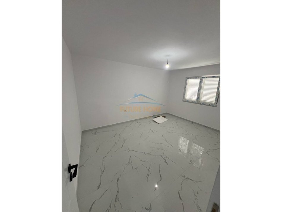 Tirane, jepet me qera apartament 2+1 Kati 1, 73 m² 600 € (Oxhaku, Tirane)