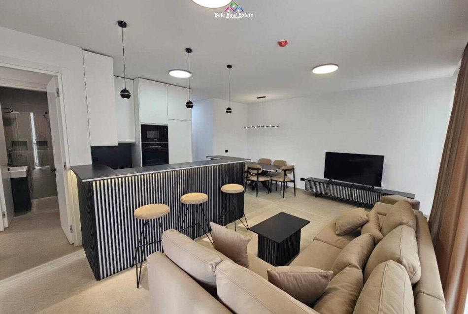 Tirane, jepet me qera apartament 2+1 Kati 2, 100 m² 1.300 € (Liqeni i thate)