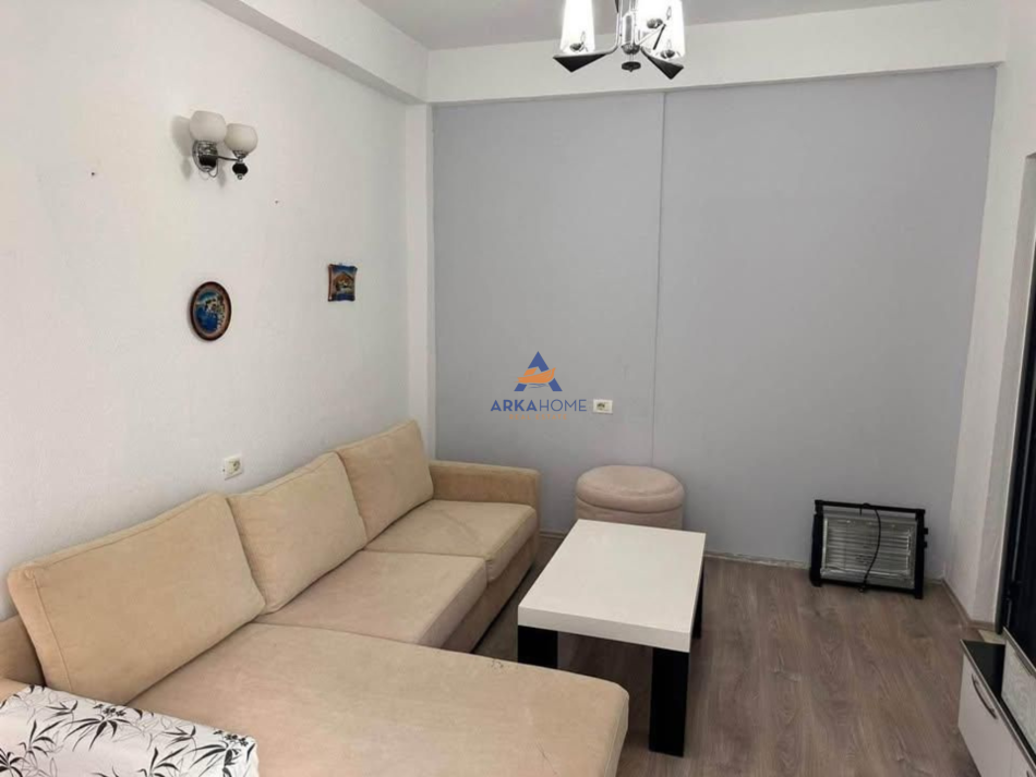 Tirane, jepet me qera apartament 1+1 Kati 1, 50 m² 310 € (RRUGA 3 DESHMORET,YZBERISHT)