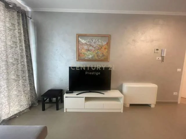 Tirane, jepet me qera apartament 2+1+BLK Kati 7, 102 m² 1.300 Euro (stadiumi qemal stafa)