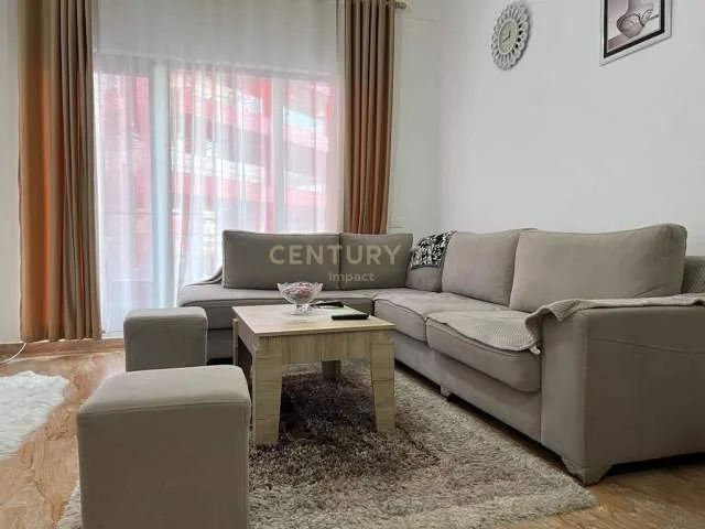 Tirane, jepet me qera apartament 71 m² 450 Euro (dibres)