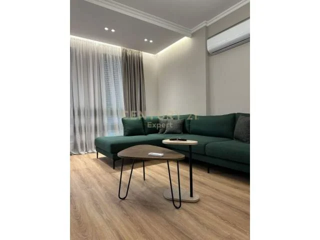 Tirane, jepet me qera apartament 78 m² 700 Euro