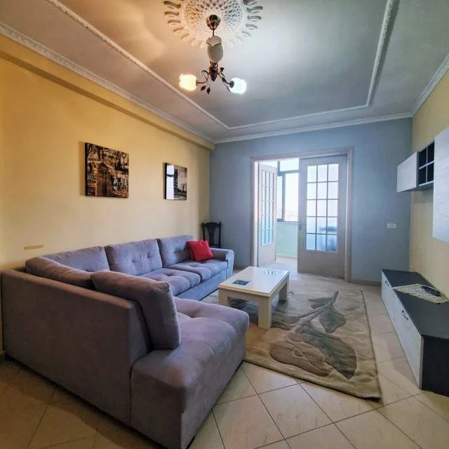 Tirane, jepet me qera apartament 1+1+A+BLK Kati 4, 69 m² 450 Euro (Kodra Diellit)