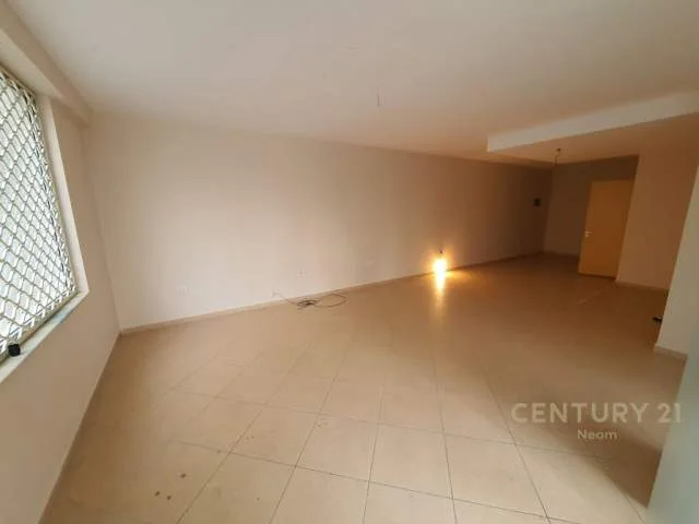 Tirane, jepet me qera ambjent biznesi Kati 0, 59 m² 300 Euro (Liqeni i Thatë)