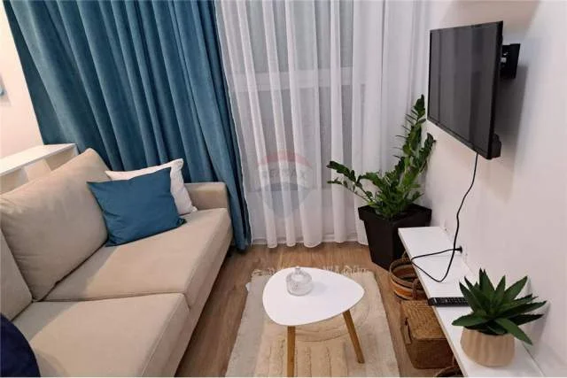 Tirane, jepet me qera 1+1 Kati 5, 55 m² 400 Euro (Ali Dem)