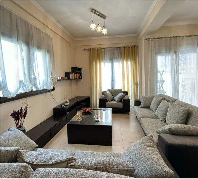 SHITET, APARTAMENT 2+1+2, LIQENI I THATË