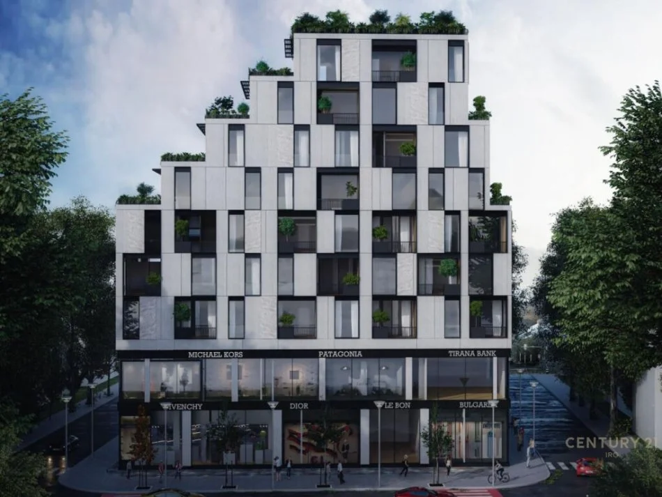 Ambjent komercial 170m2 te Myslym Shyri