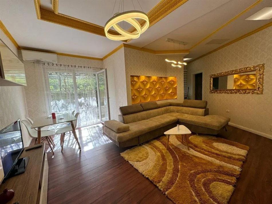 Apartament 2+1 Me Qera Tek Liqeni I Thate 780 (ID B220777) Tirane