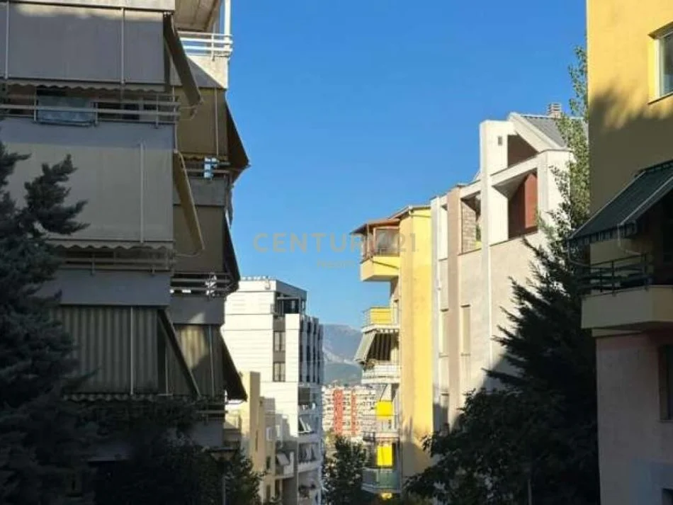 Tirane, shitet apartament 2+1, Kati 3, 102 m² 230,000 € (Eduard Mano)