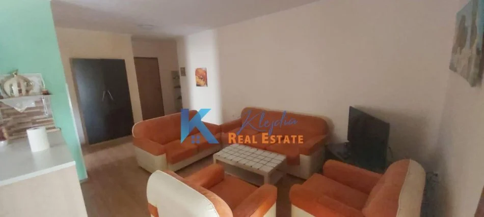 Tirane, jepet me qera apartament 2+1+Ballkon, Kati 5, 95 m² 450 € (Astir, afer Bar 2 Palmat)