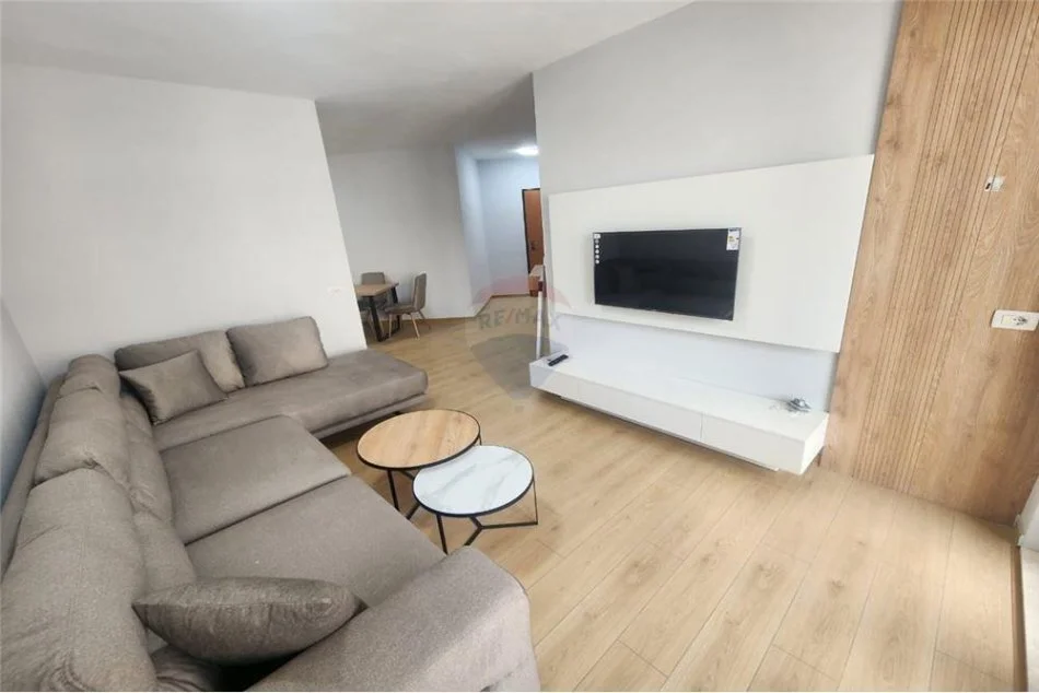 Tirane, shitet apartament 1+1 Kati 4, 72 m² 99,000 € (Rr. Mikel Maruli - Astir-Bar Artisti - Astir, Albania)