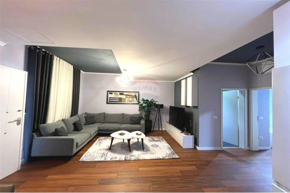 Tirane, jepet me qera apartament 2+1 , 140 m² 700 € (eduard mano - Kopshti Zoologjik)