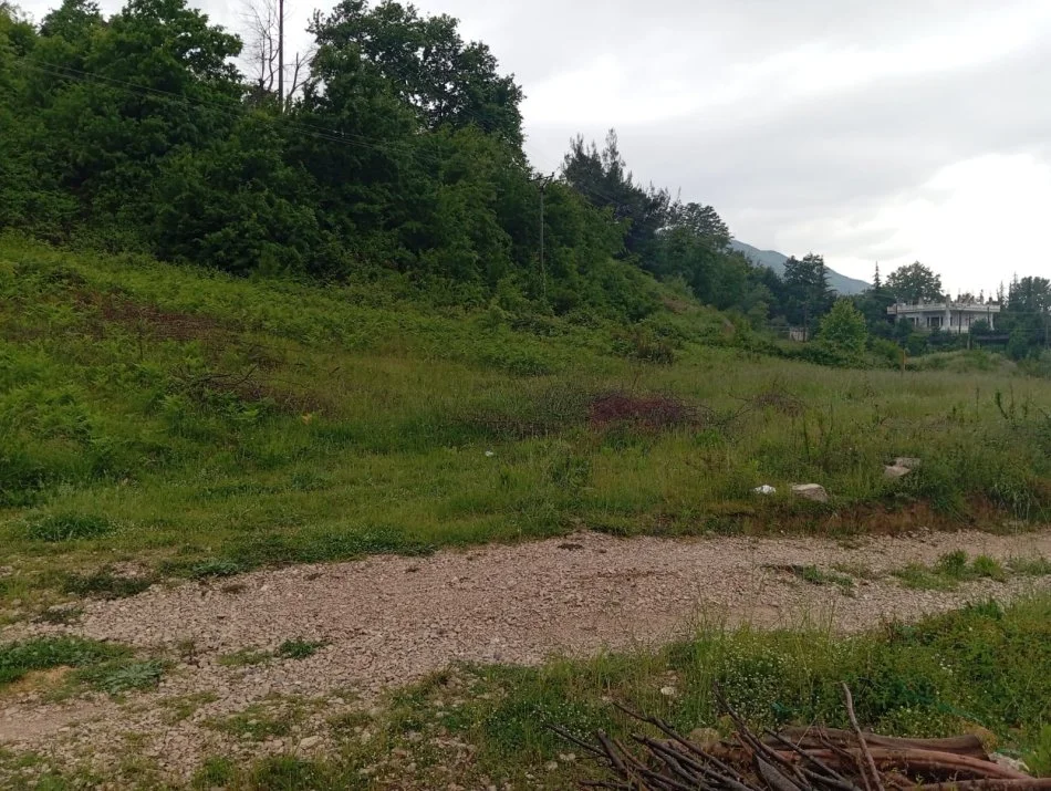 Tirane, shitet toke , 2,523 m² 151,000 € 