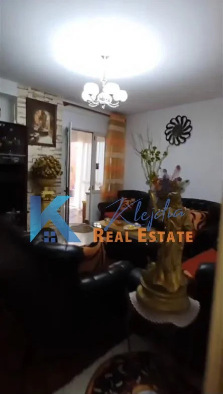 Tirane, shitet apartament 2+1+Ballkon Kati 2, 122 m² 125.000 € 