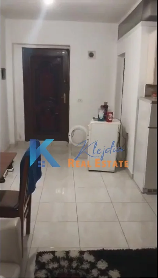 Tirane, shitet garsonier Kati 2, 48 m² 81.600 € (Rruga Dritan Hoxha, pallatet e Arabit)