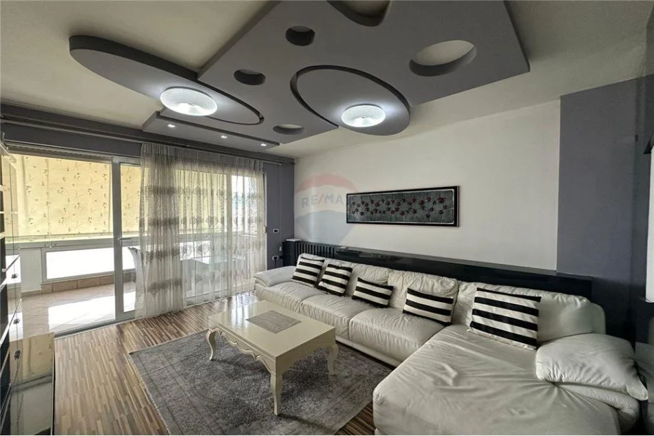 Tirane, shitet apartament 2+1 , 125 m² 330.000 € (Blloku)