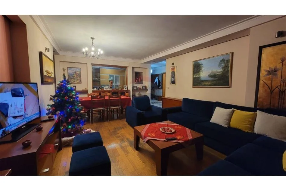 Tirane, jepet me qera apartament 3+1 , 160 m² 1.500 € (Stadiumi Air Albania)