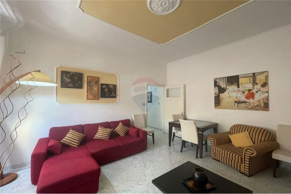 Tirane, jepet me qera apartament 1+1 Kati 1, 81 m² 700 € (Rruga Sulejman Delvina - Tirana e Re)