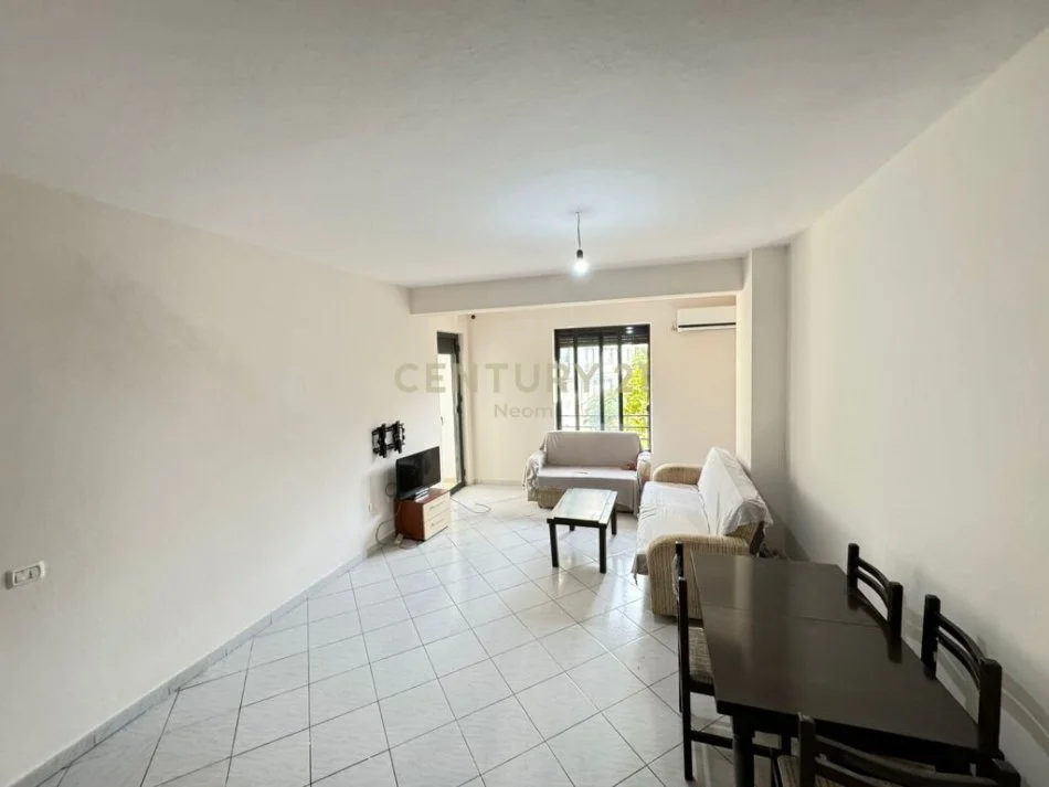 Tirane, shitet 1+1 Kati 1, 70 m² 85.000 € 