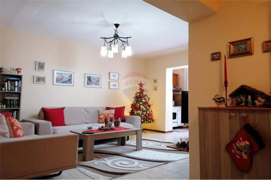 Tirane, shitet apartament 2+1 Kati 3, 70 m² 110.000 € (Tele Ndini - Xhamlliku - Porcelan)