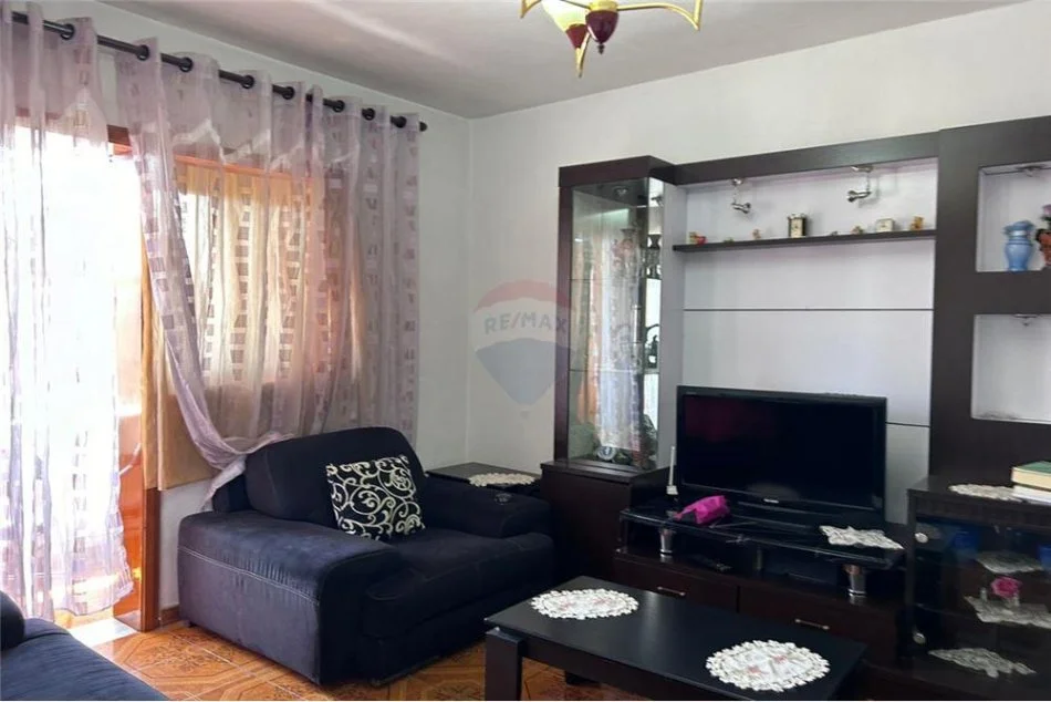 Tirane, shitet apartament 1+1 Kati 5, 60 m² 85.000 € (Rruga "Pandi Dardha")