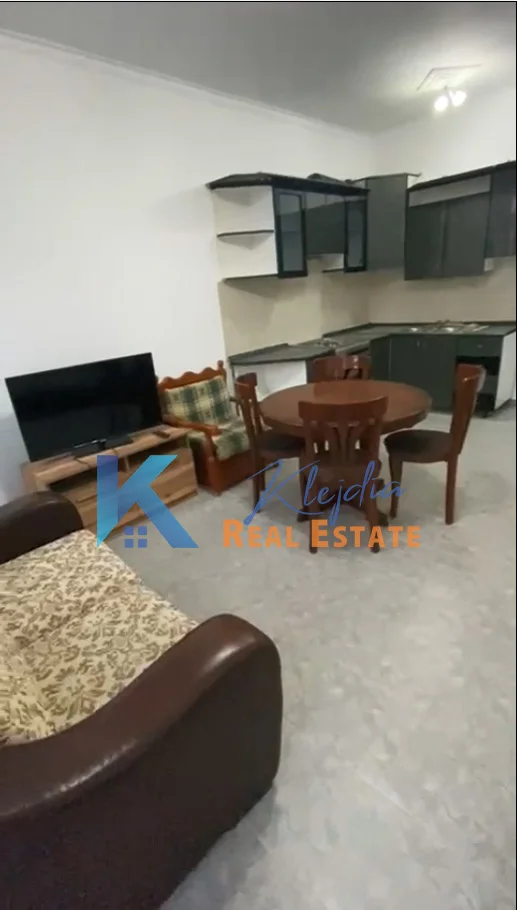 Tirane, jepet me qera apartament 2+1 Kati 6, 88 m² (Rruga Bardhyl, afer Bar Oslo)