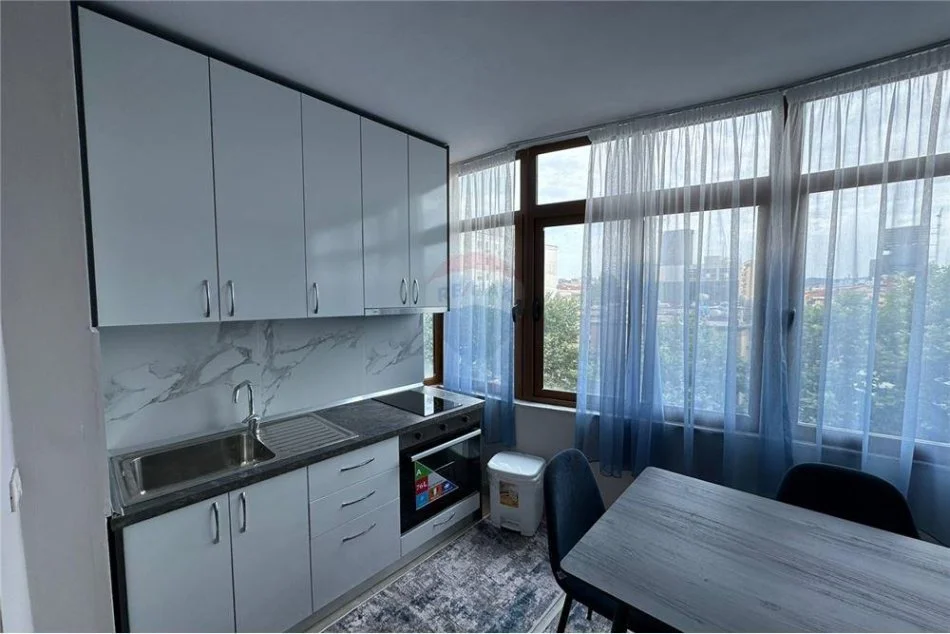 Tirane, jepet me qera garsonier Kati 6, 45 m² 400 € (Bulevardi Zogu I)