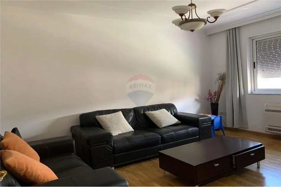 Tirane, jepet me qera apartament 2+1 Kati 4, 75 m² 400 € (Xhenfize Keko - Porcelan)
