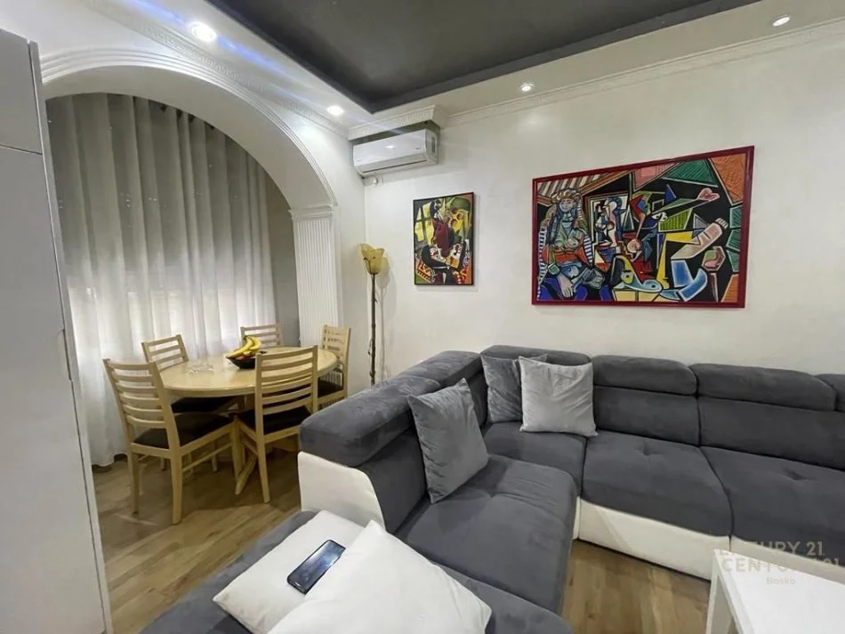 Tirane, shitet apartament 2+1 Kati 2, 63 m² (don bosko)