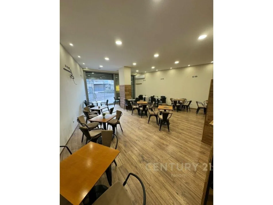 Tirane, shitet ambjent biznesi , 80 m² 120.000 € (Astir!)