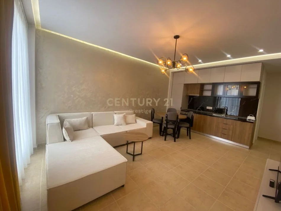 Tirane, jepet me qera apartament 2+1 Kati 6, 112 m² 700 € 