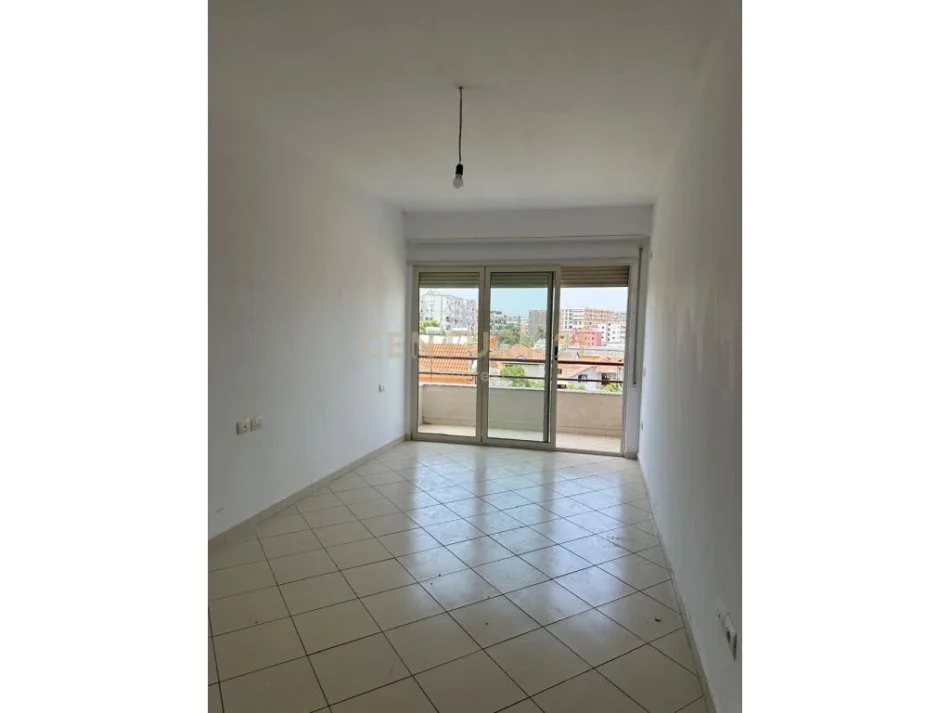 Tirane, jepet me qera apartament 2+1 Kati 5, 95 m² 135.000 € (don bosko)