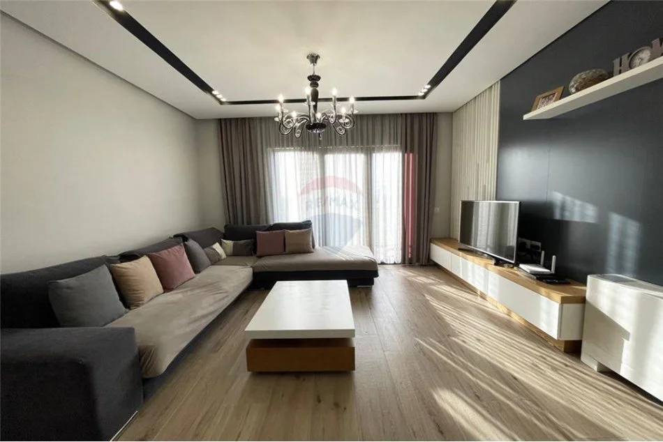 Tirane, shitet apartament 3+1 Kati 7, 145 m² 250.000 € (Green City - Fusha e Aviacionit)
