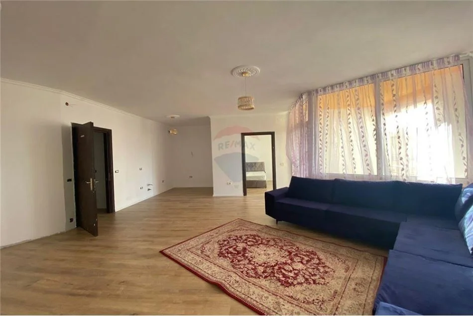 Tirane, shitet apartament 2+1 , 125.000 m² 125.000 € (Loni Ligori - Astir)
